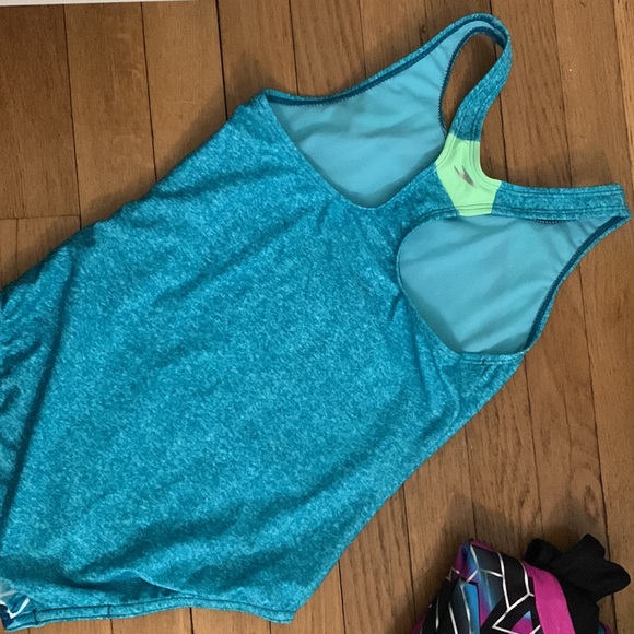 Speedo size 14 - Picture 4 of 4